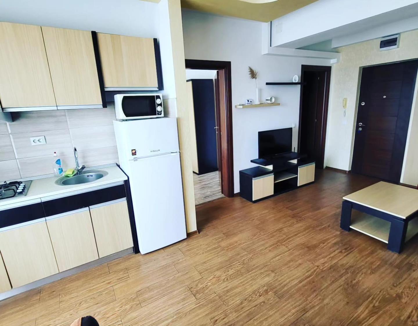 Seaview Cancun Apartments Summerland Mamaia Esterno foto